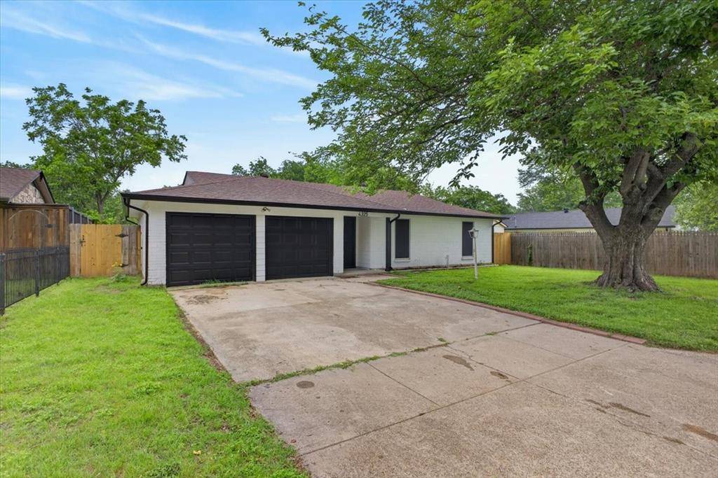 4325 Richard Street, Forest Hill, TX 76119