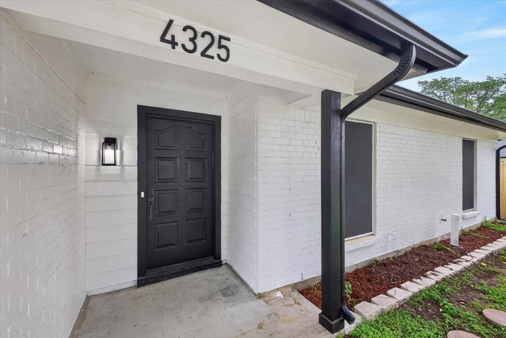 4325 Richard Street, Forest Hill, TX 76119