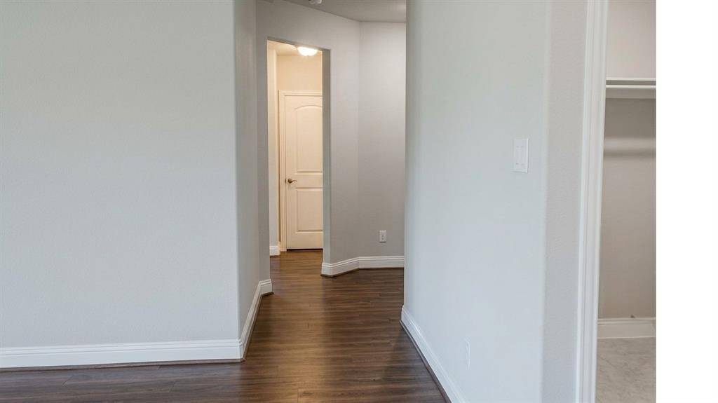 1419 Warringwood Drive, Greenville, TX 75402