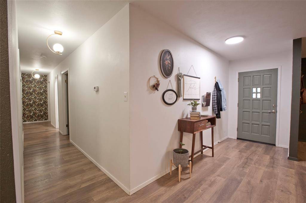 3905 Sundown Drive, Benbrook, TX 76116