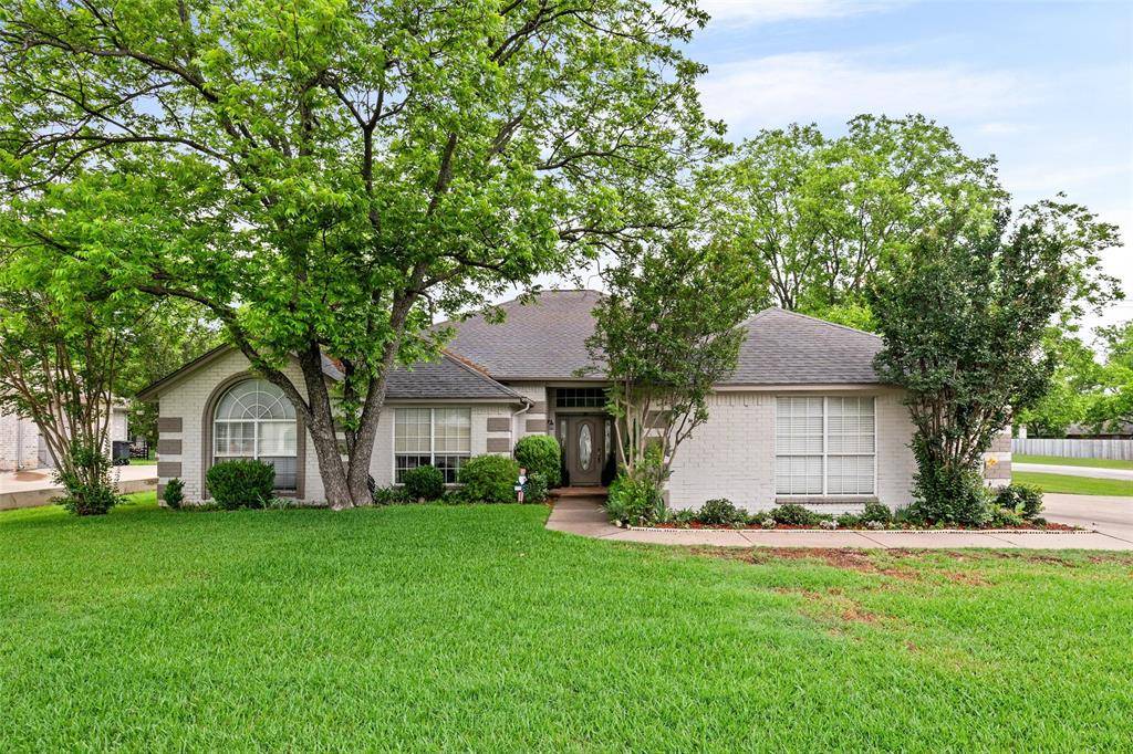 5132 Wedgefield Road, Granbury, TX 76049