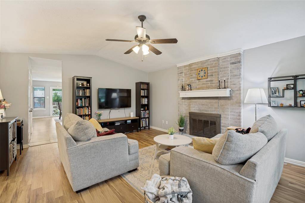 1021 E Peters Colony Road, Carrollton, TX 75007