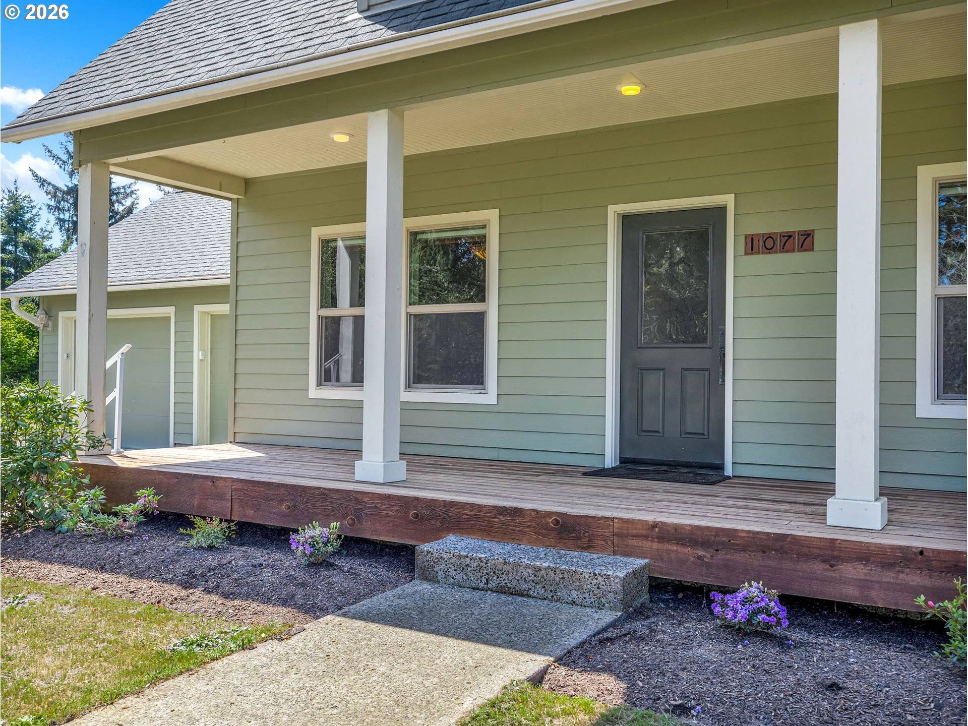 1077 SW RIDGE RD, Warrenton, OR 97146