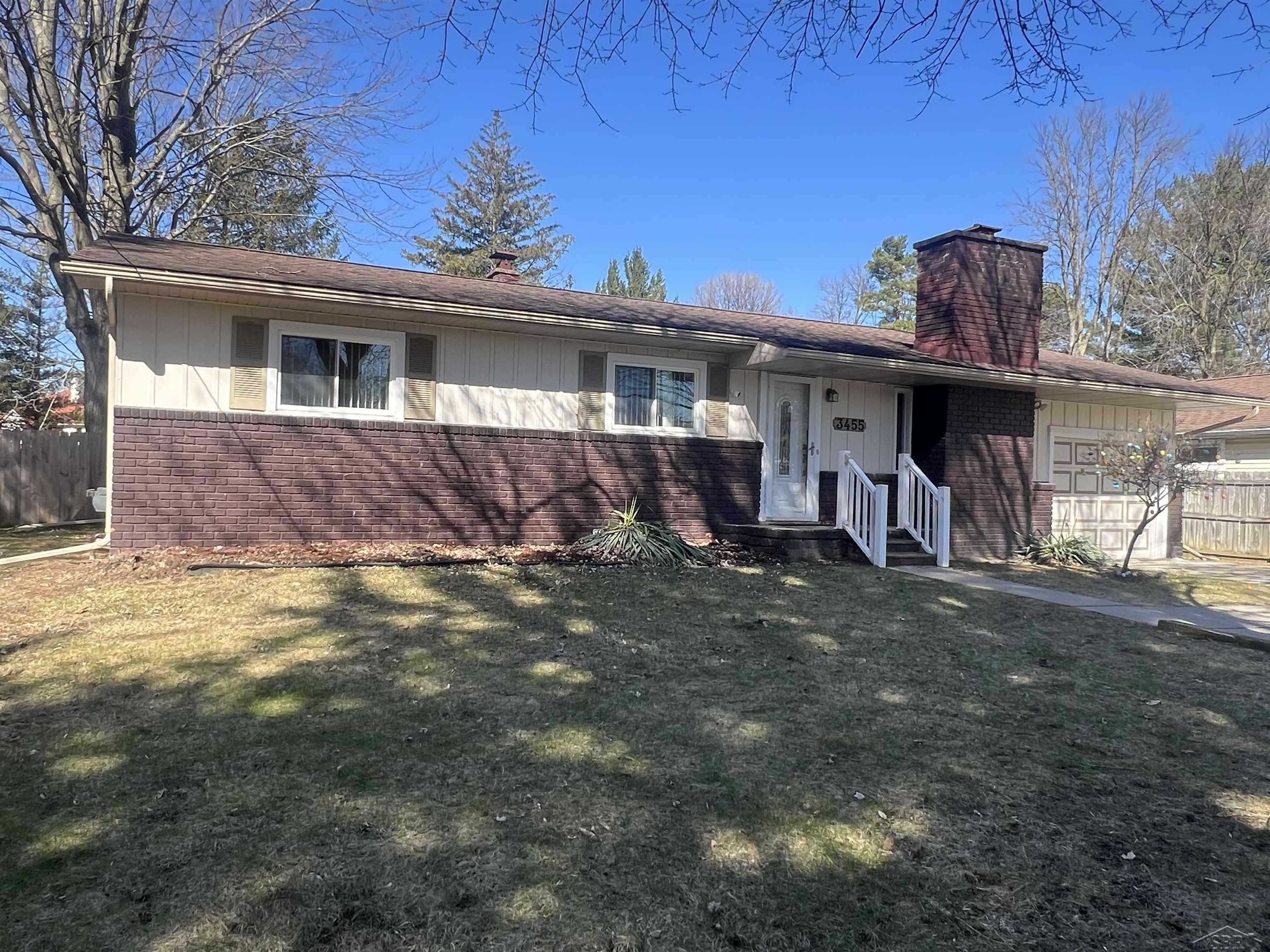 3455 Mannion RD, Saginaw Twp, MI 48603