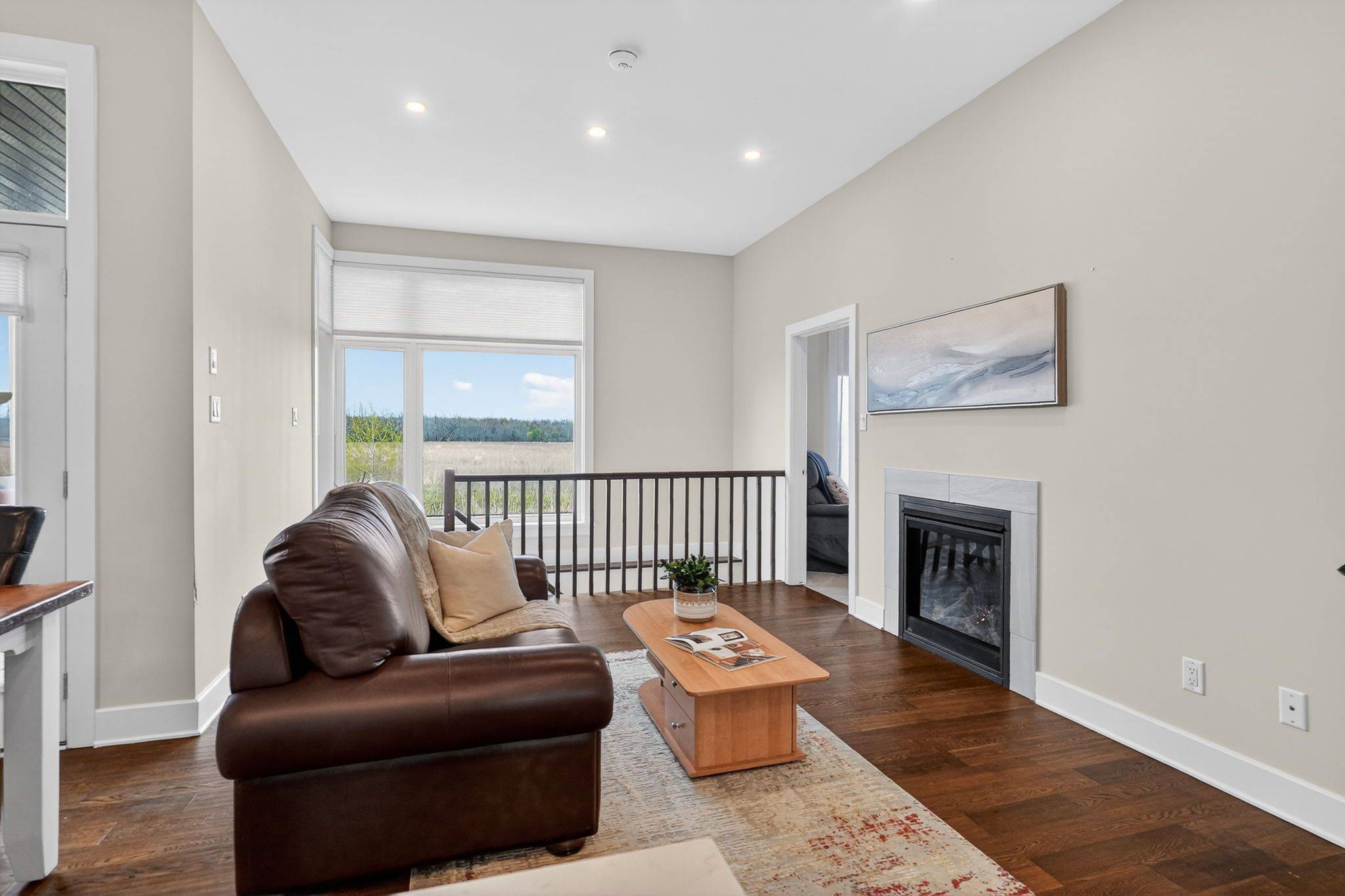105 Dunlop RD, Carleton Place, ON K7C 0R8