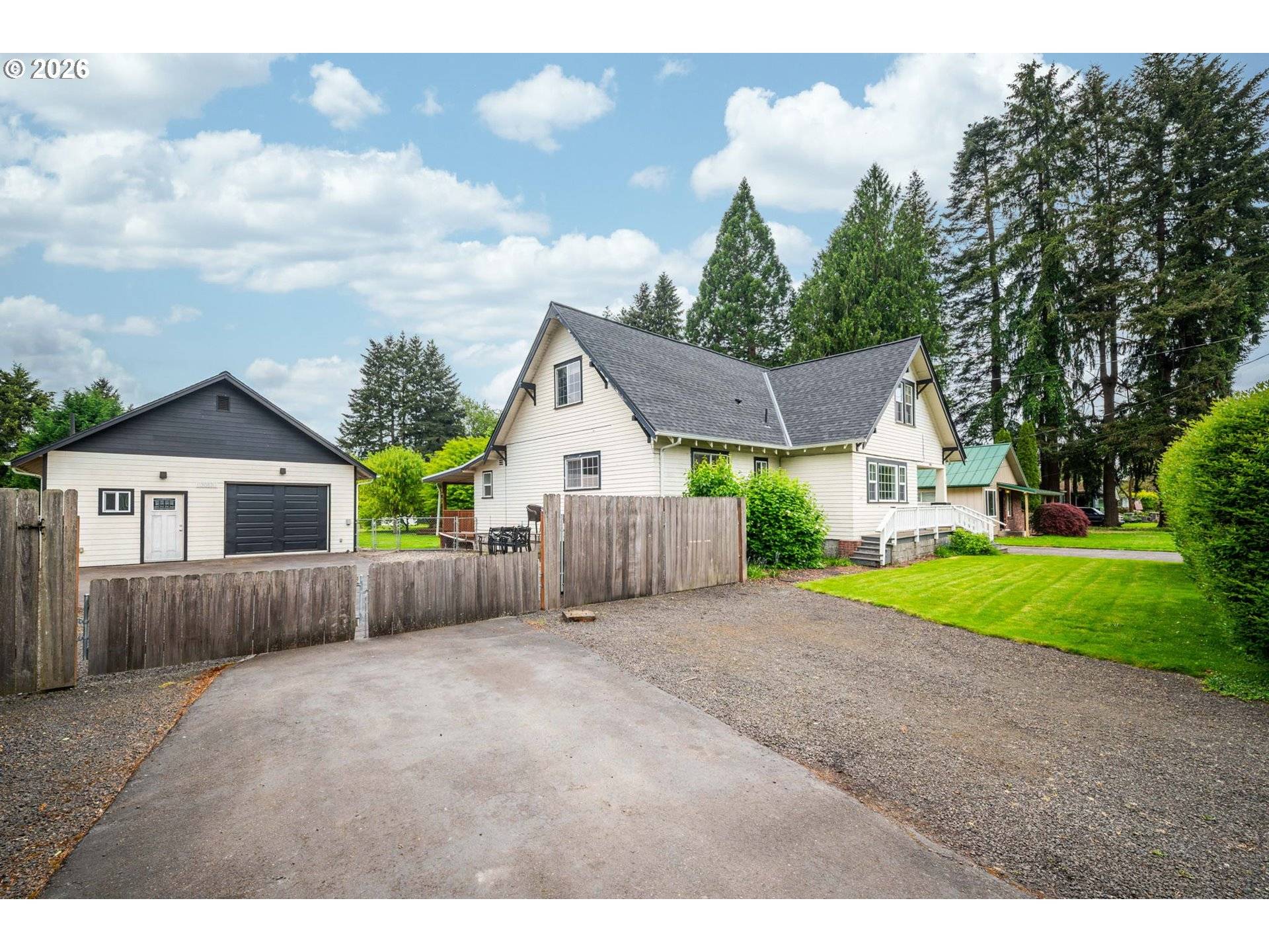 3083 PINE ST, Longview, WA 98632