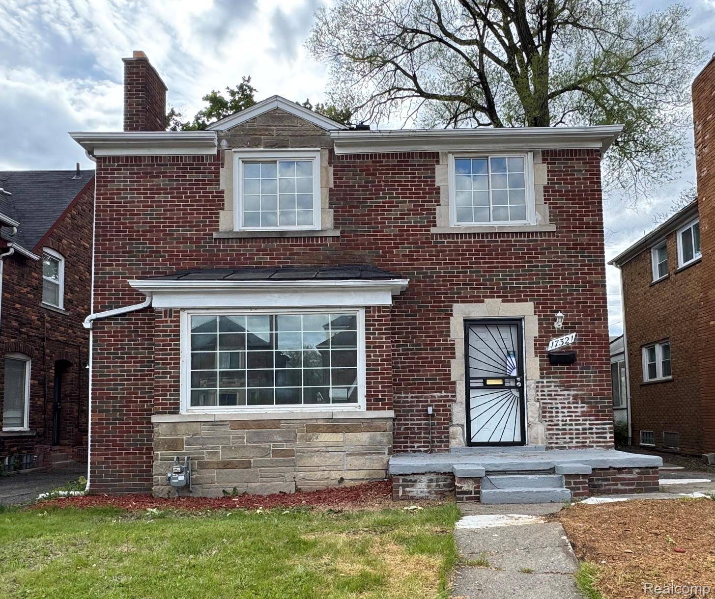 17321 Santa Rosa DR, Detroit, MI 48221
