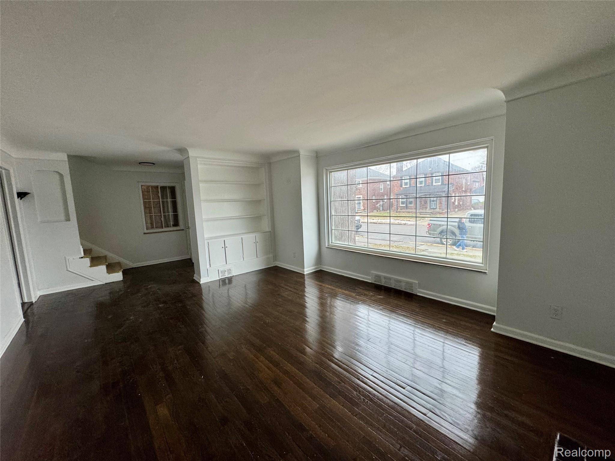 17321 Santa Rosa DR, Detroit, MI 48221
