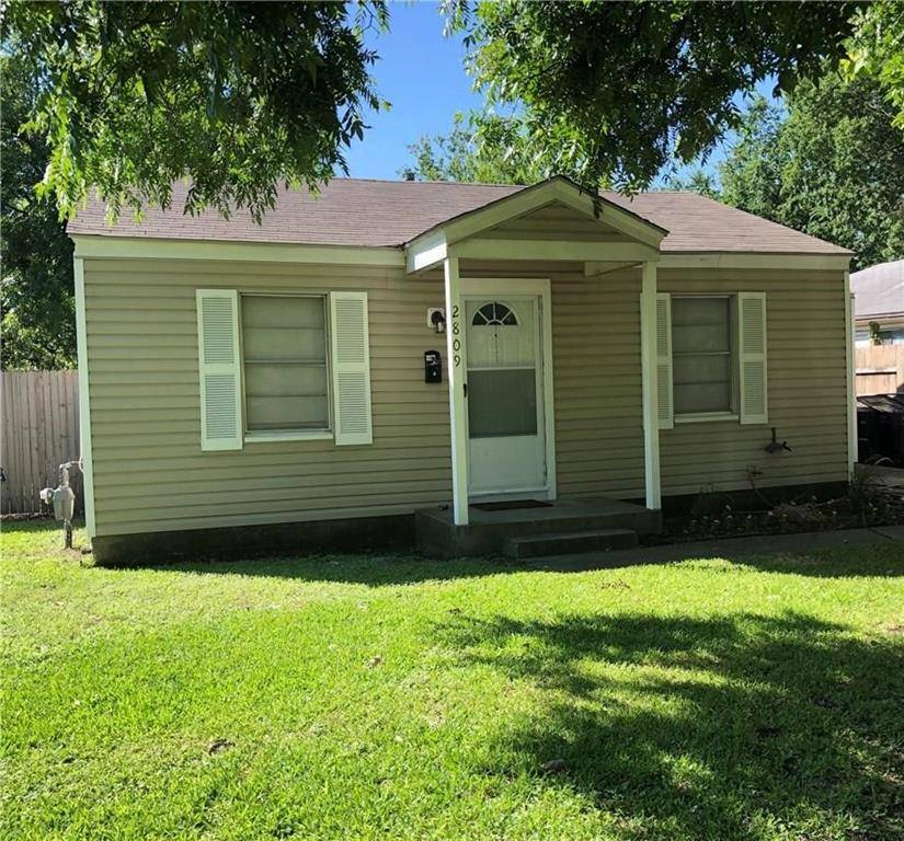 2809 S Hills Avenue, Fort Worth, TX 76109