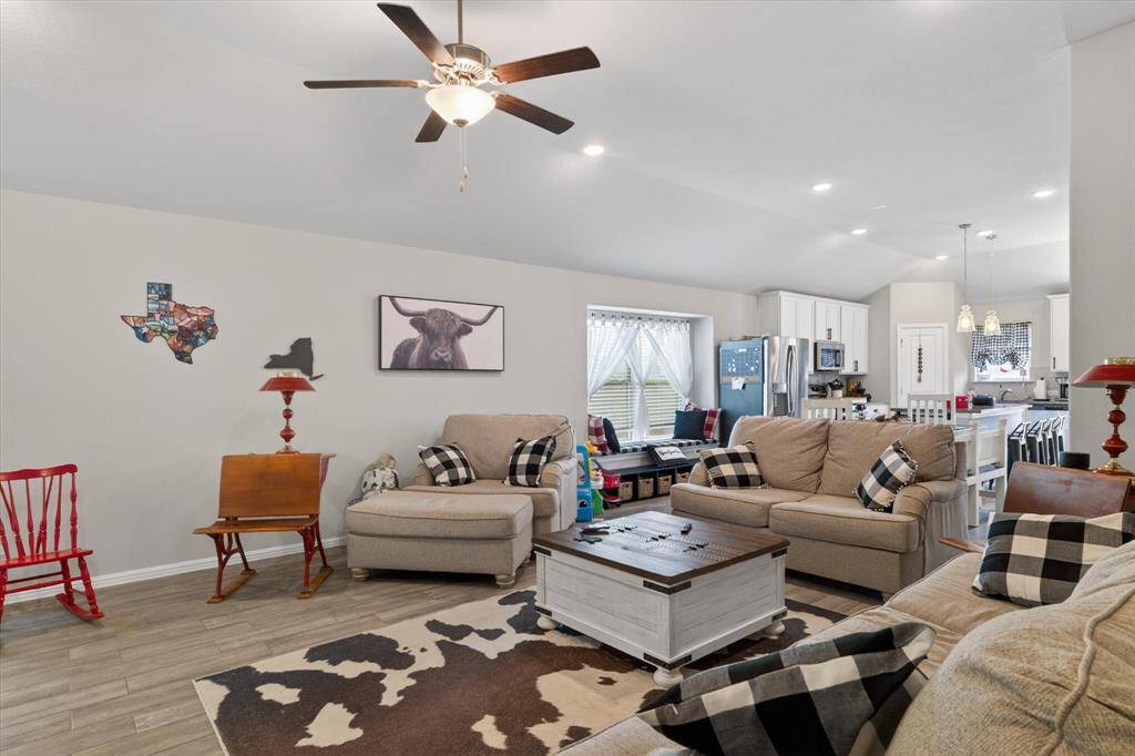 14136 Danesdale Drive, Pilot Point, TX 76258
