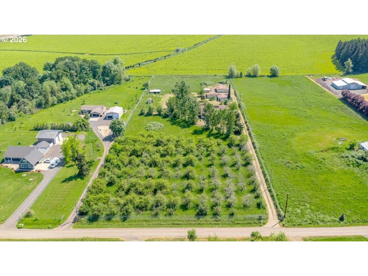 888 MEADOWS LN, Jefferson, OR 97352