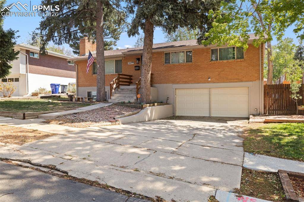 2009 Snyder AVE, Colorado Springs, CO 80909