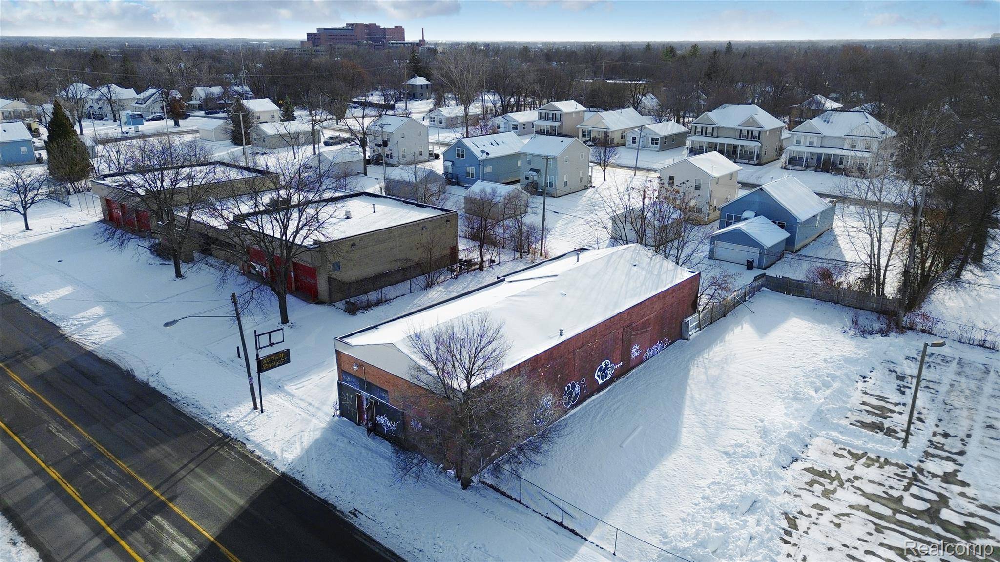 1545 M L King AVE, Flint, MI 48503
