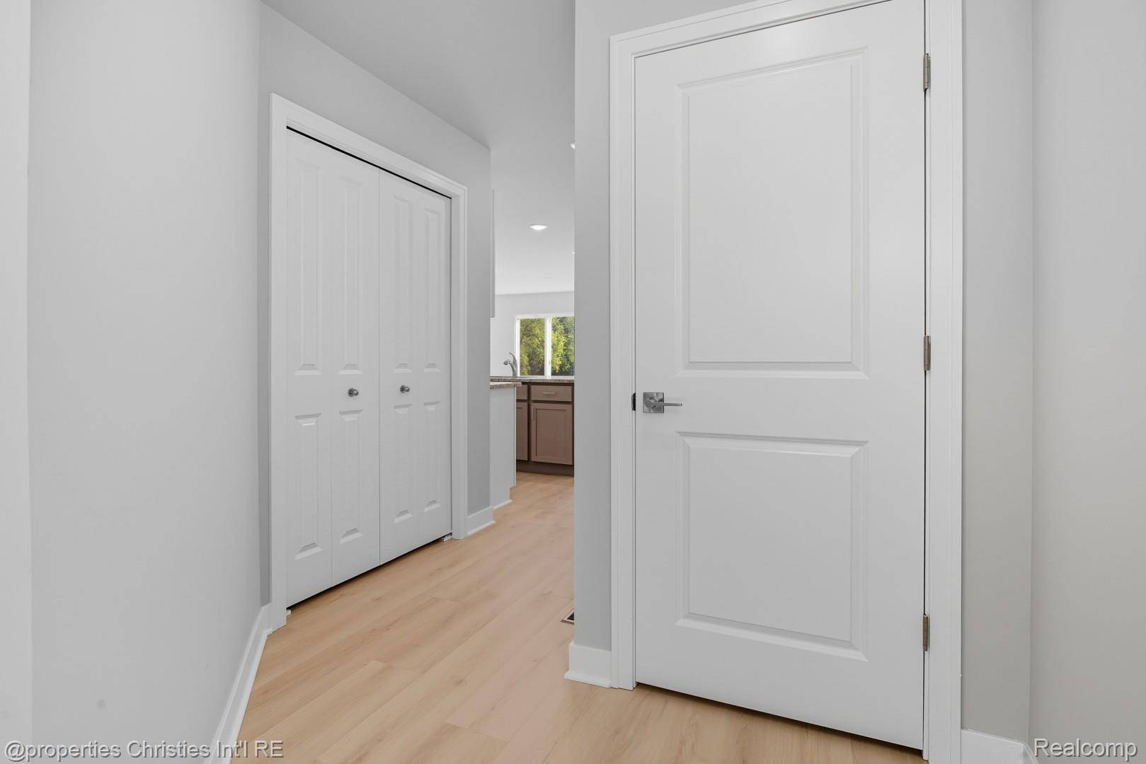 114 Parsons LN, Saline, MI 48176