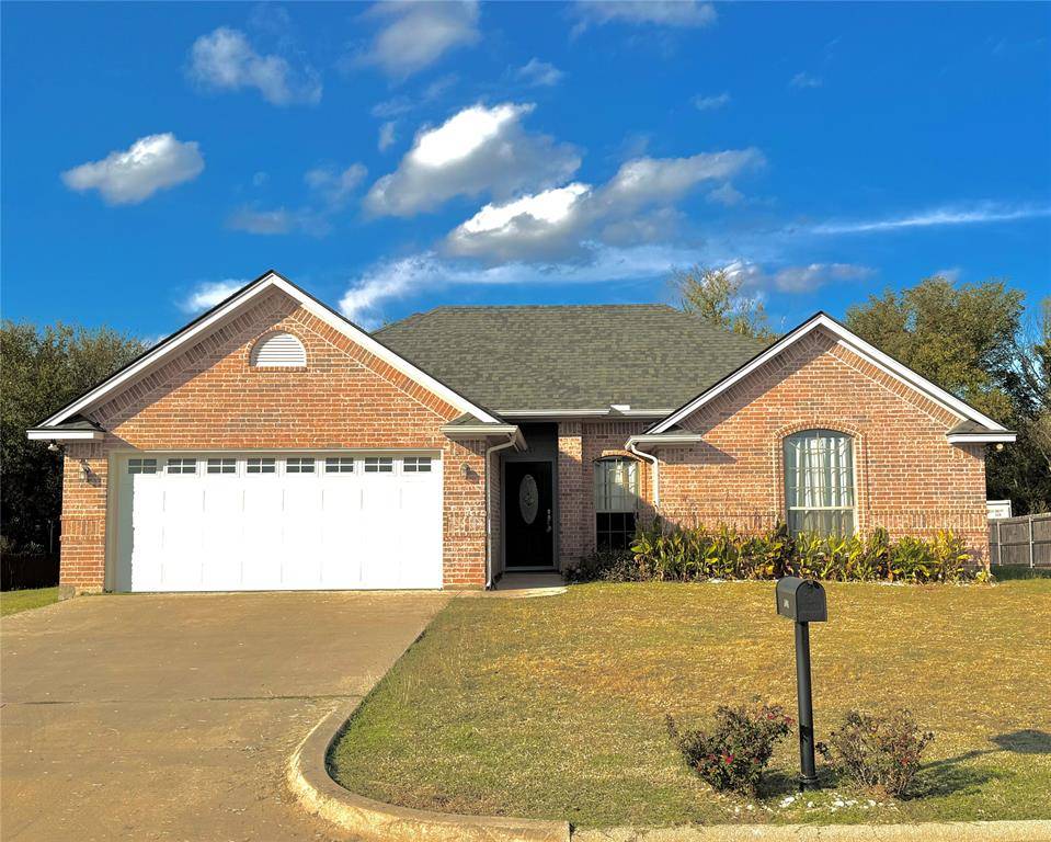 1001 Turkey Creek Court, Bridgeport, TX 76426