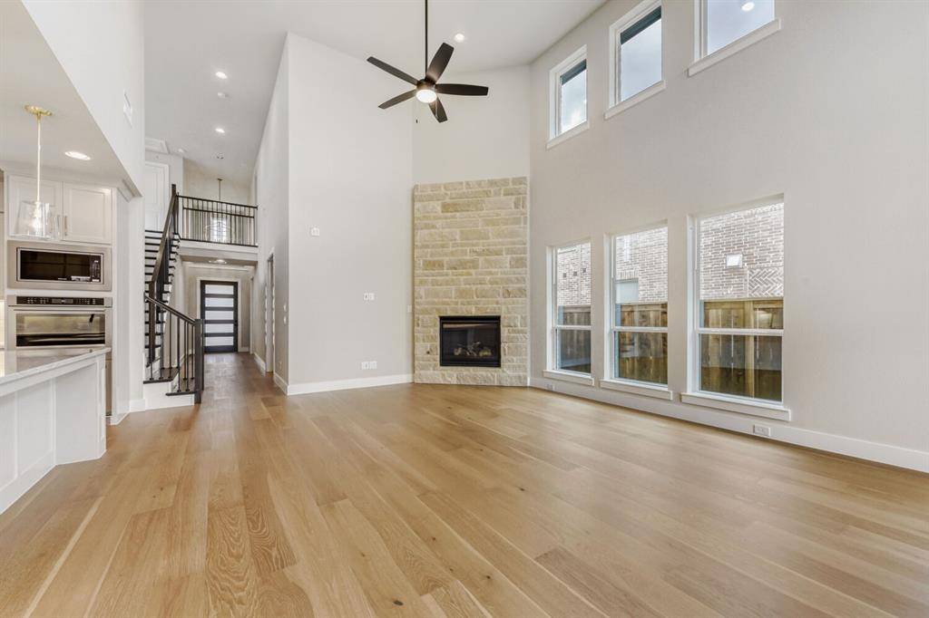 807 Open Range Drive, Mansfield, TX 76063