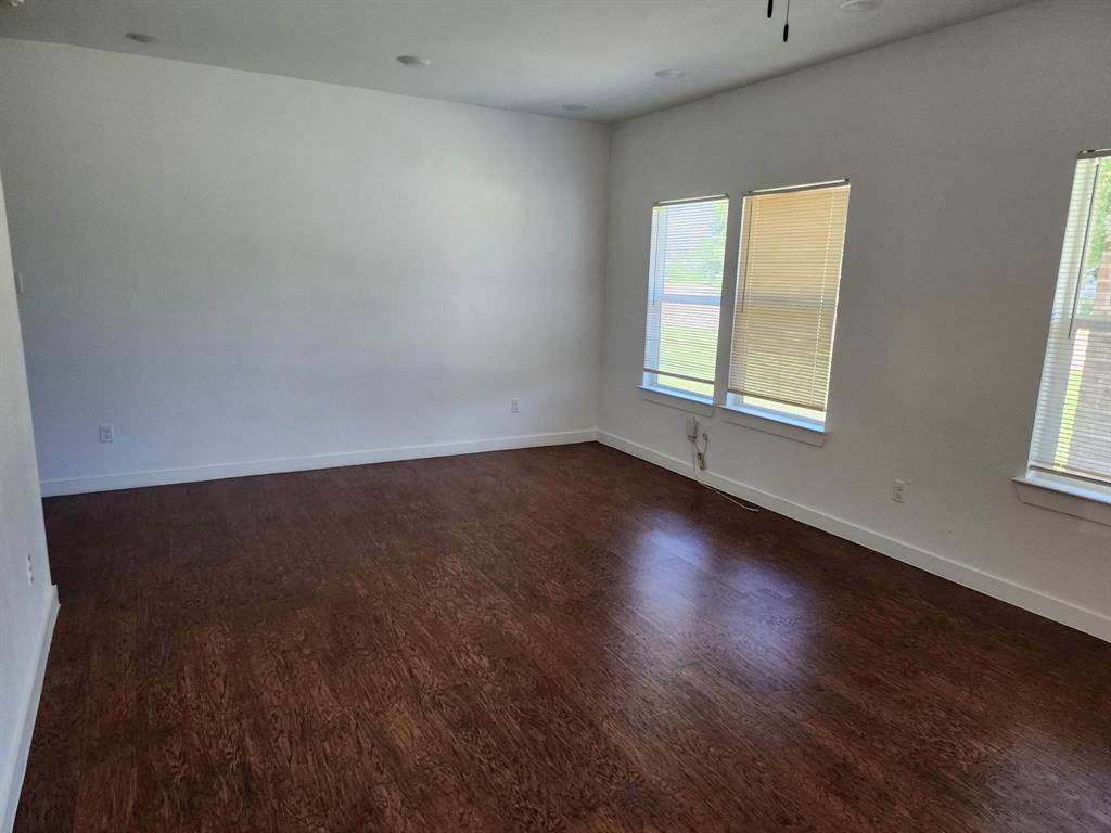 817 E Jefferson Street, Sulphur Springs, TX 75482