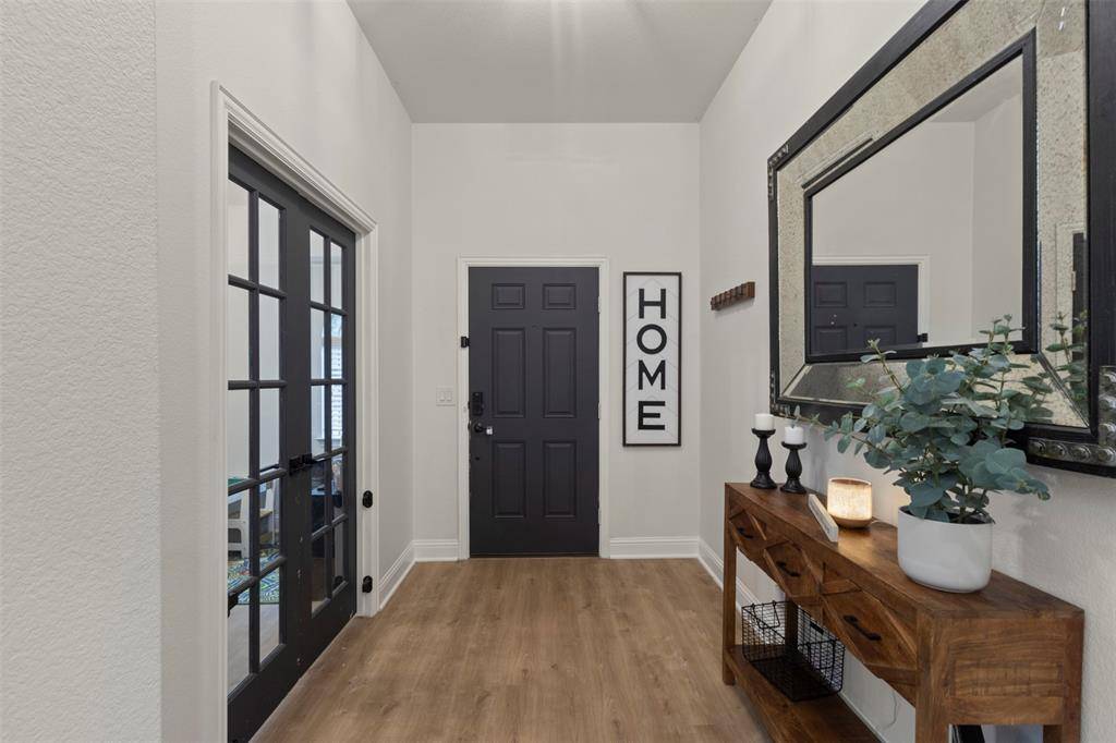 925 Lighthouse Lane, Savannah, TX 76227