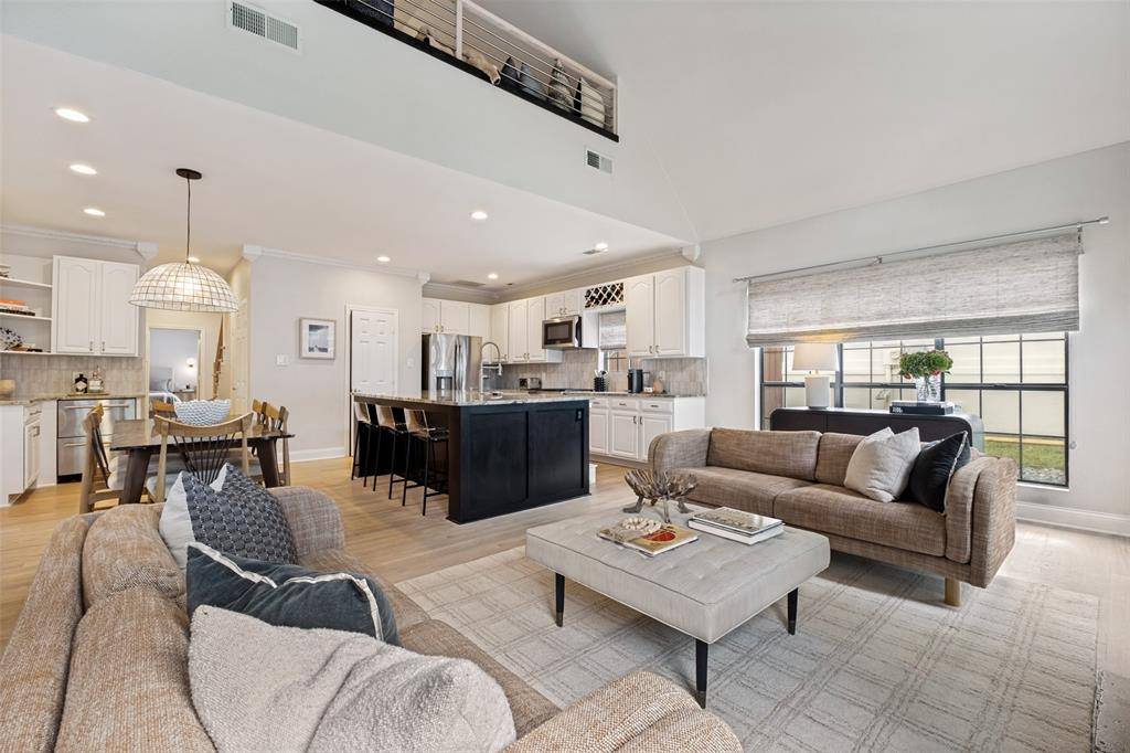 6135 Belmont Avenue, Dallas, TX 75214