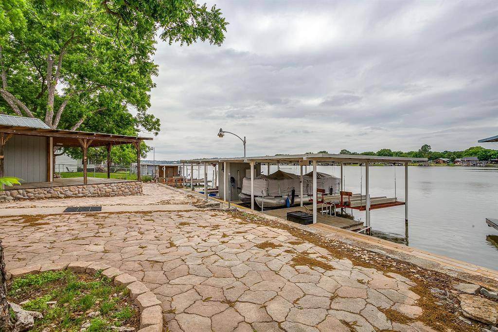 4006 Lands End Court, Granbury, TX 76048