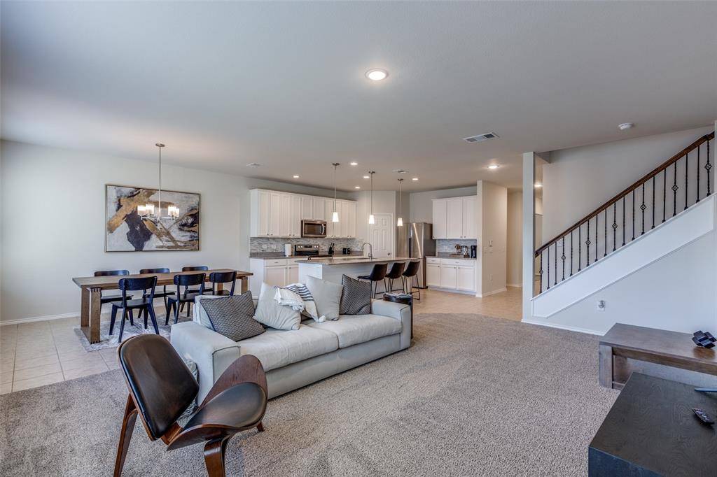 1700 Vernon Drive, Aubrey, TX 76227