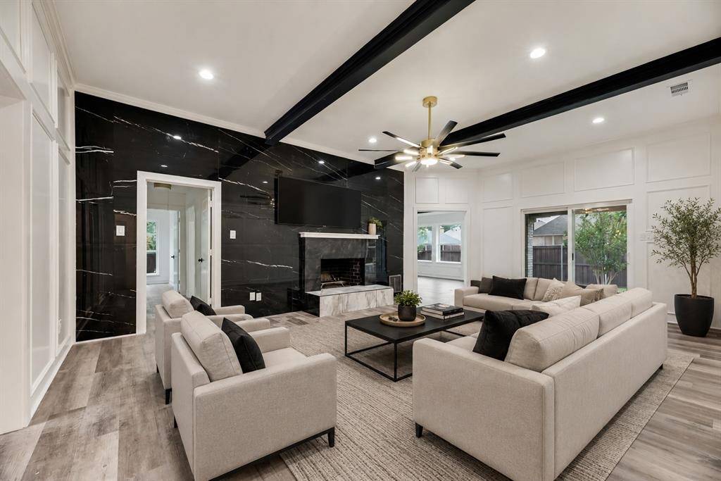 2100 Antibes Drive, Carrollton, TX 75006