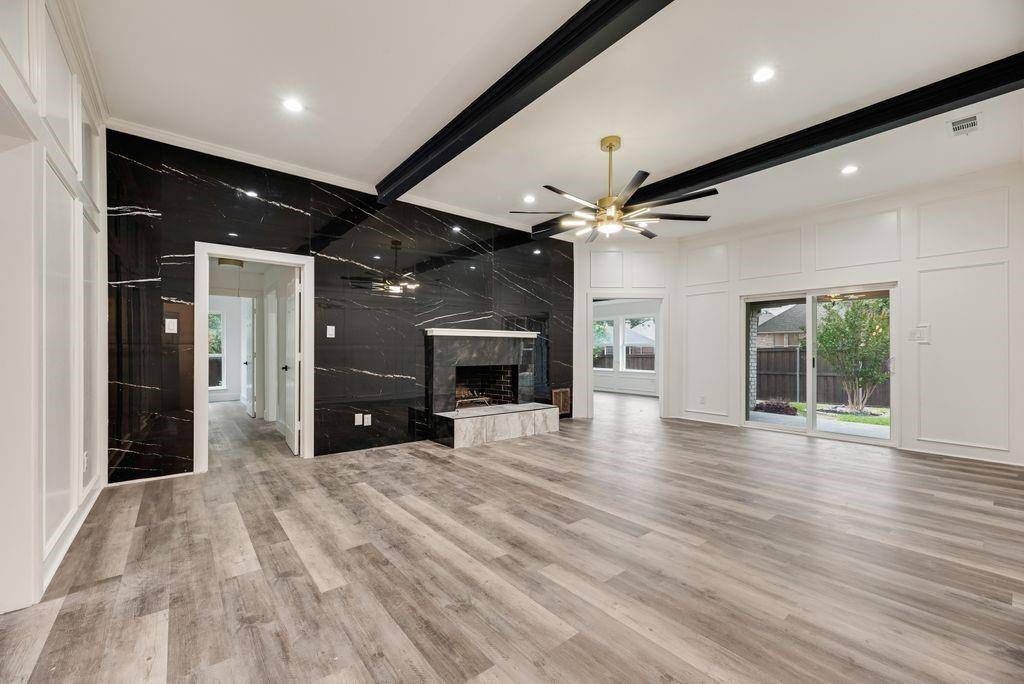 2100 Antibes Drive, Carrollton, TX 75006