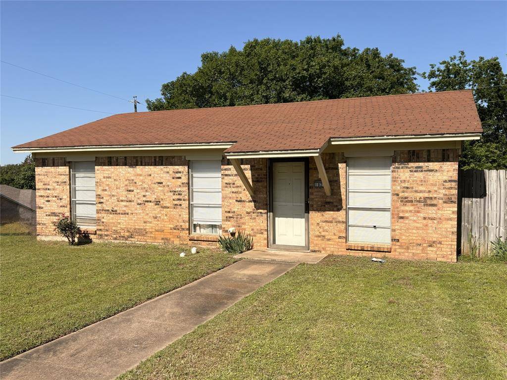 1829 S Center Street, Denison, TX 75021