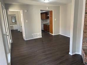 2221 Jackson Circle, Carrollton, TX 75006
