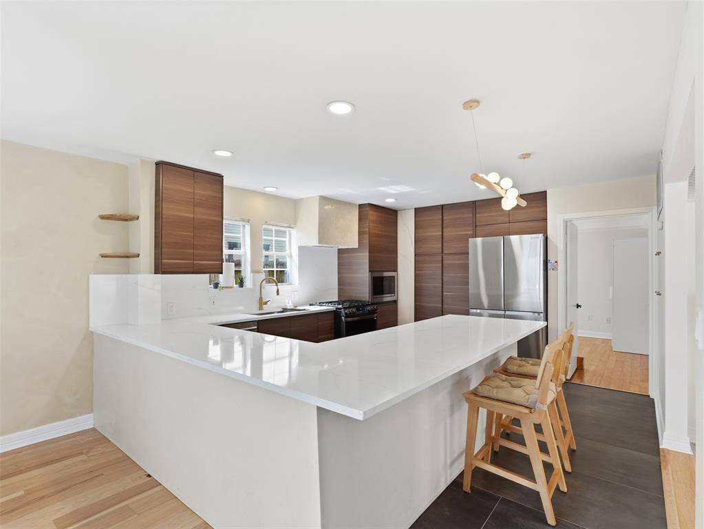 1112 Kings Highway, Dallas, TX 75208