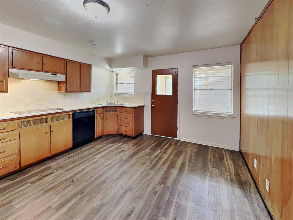 5311 Purington Avenue, Fort Worth, TX 76112