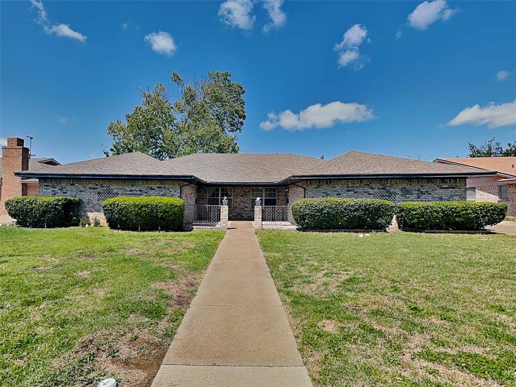 6220 Wheaton Drive, Fort Worth, TX 76133