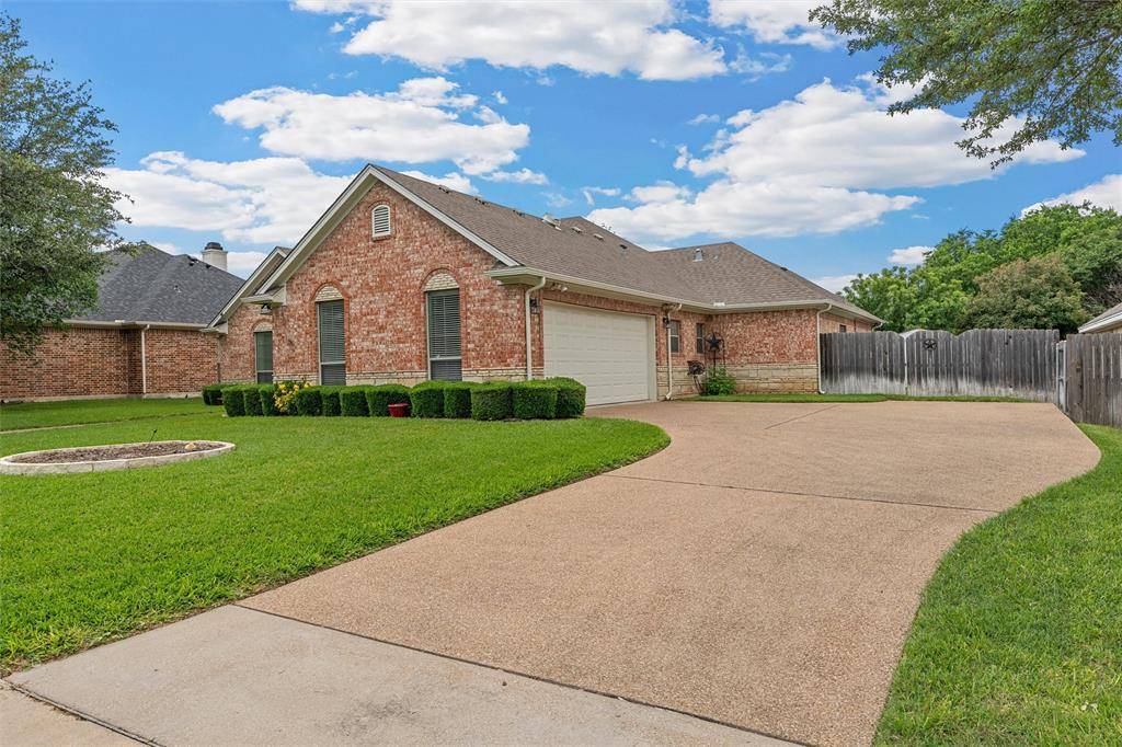 1305 Buffalo Pass, Woodway, TX 76712