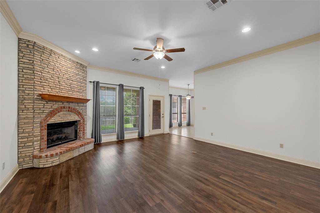 1305 Buffalo Pass, Woodway, TX 76712