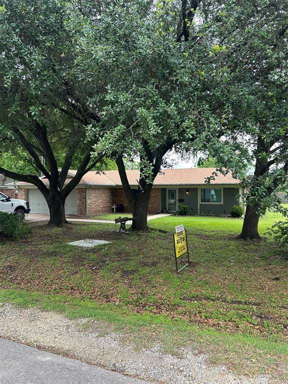 502 E Roosevelt, Whitney, TX 76692
