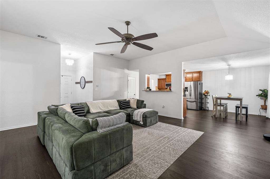 201 Woodland Boulevard, Bellmead, TX 76705