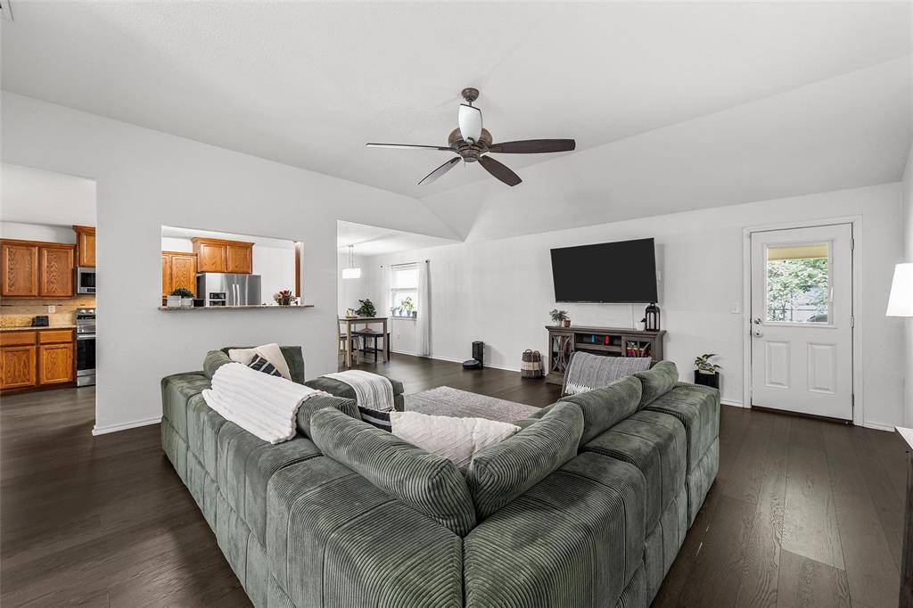 201 Woodland Boulevard, Bellmead, TX 76705