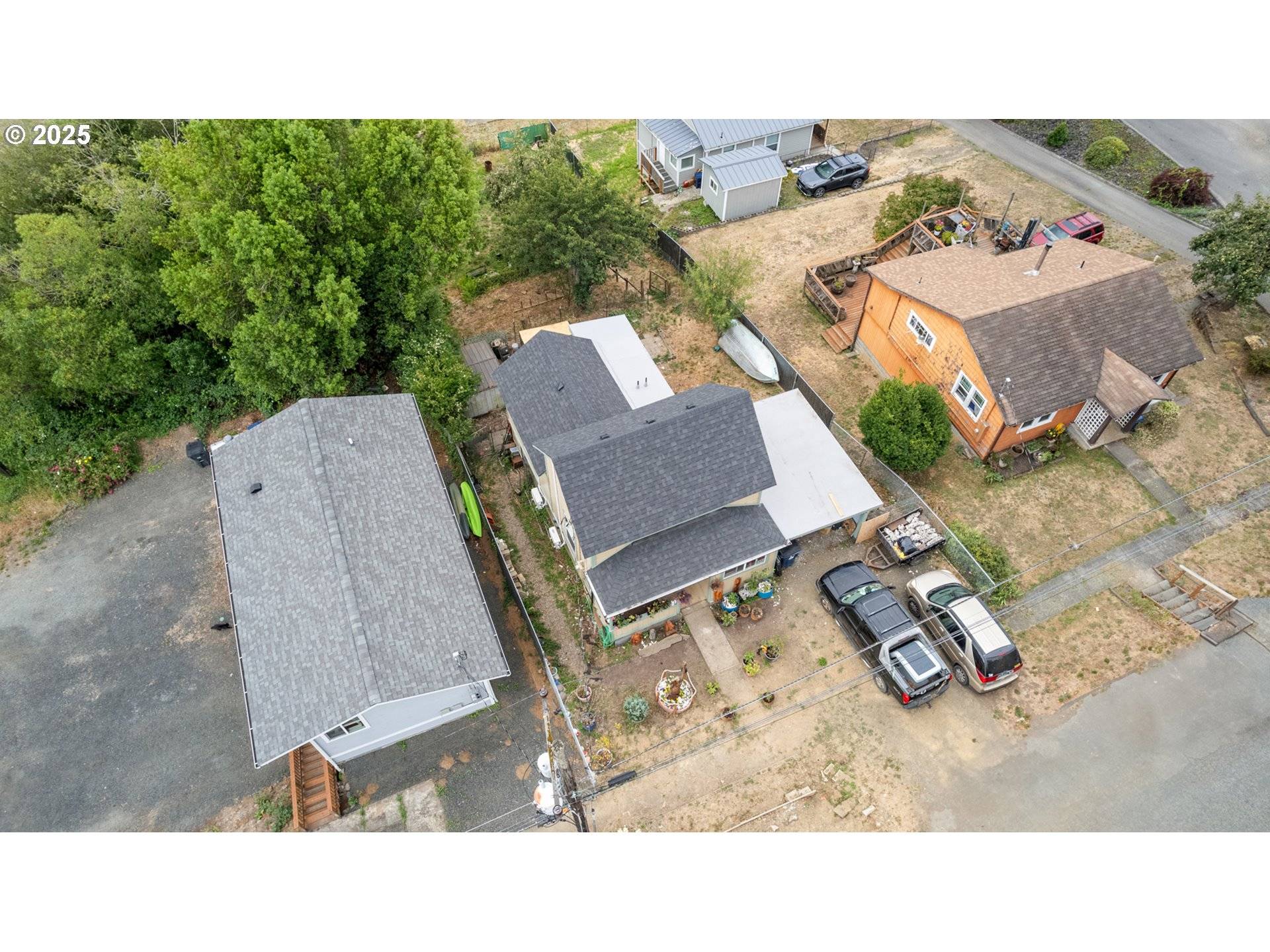 55 W 6TH ST, Coquille, OR 97423