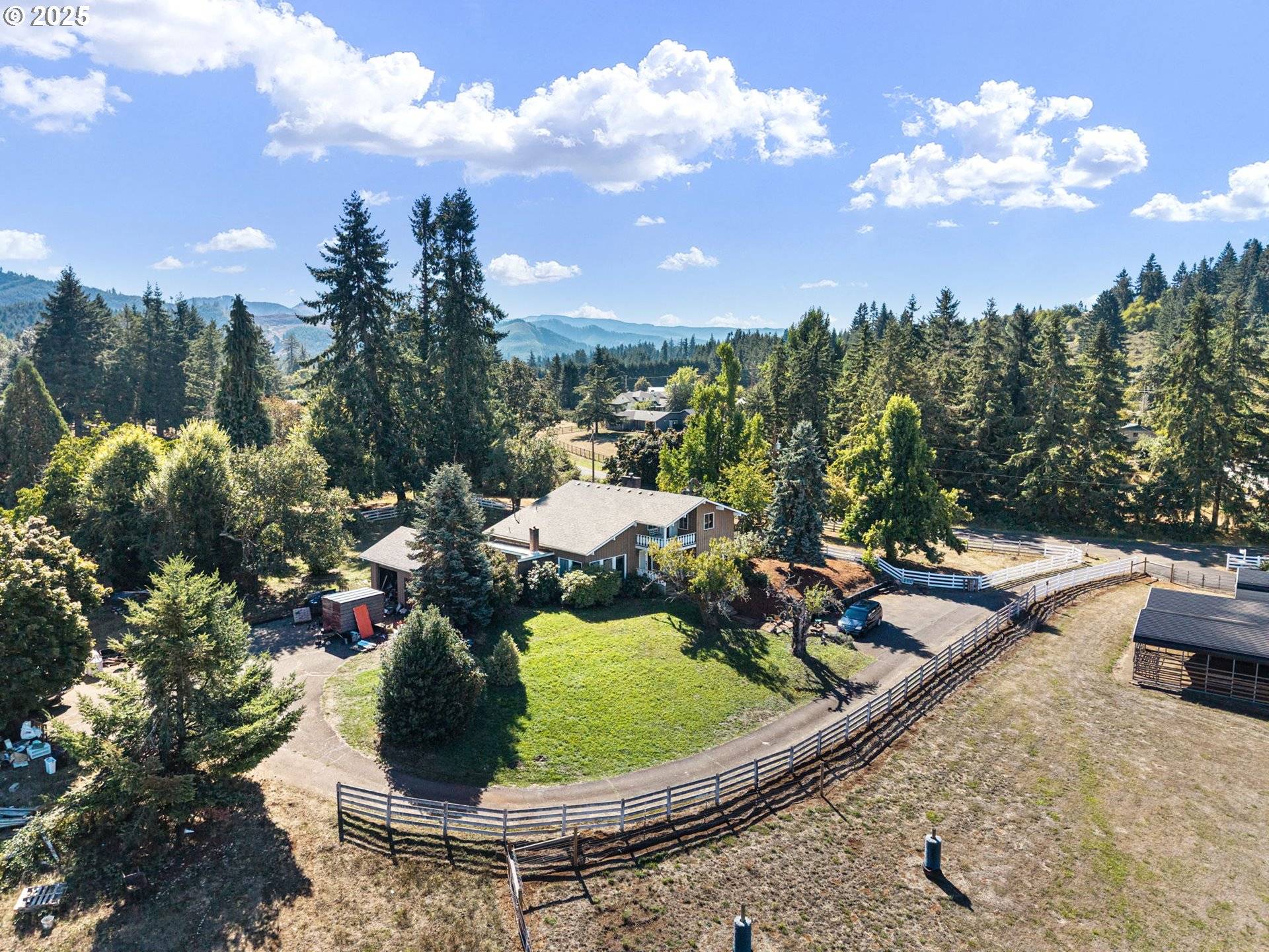 32313 GREEN ACRES LOOP, Cottage Grove, OR 97424
