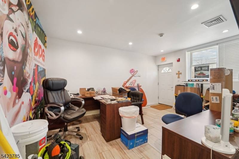 593 New York Ave, Lyndhurst Twp., NJ 07071
