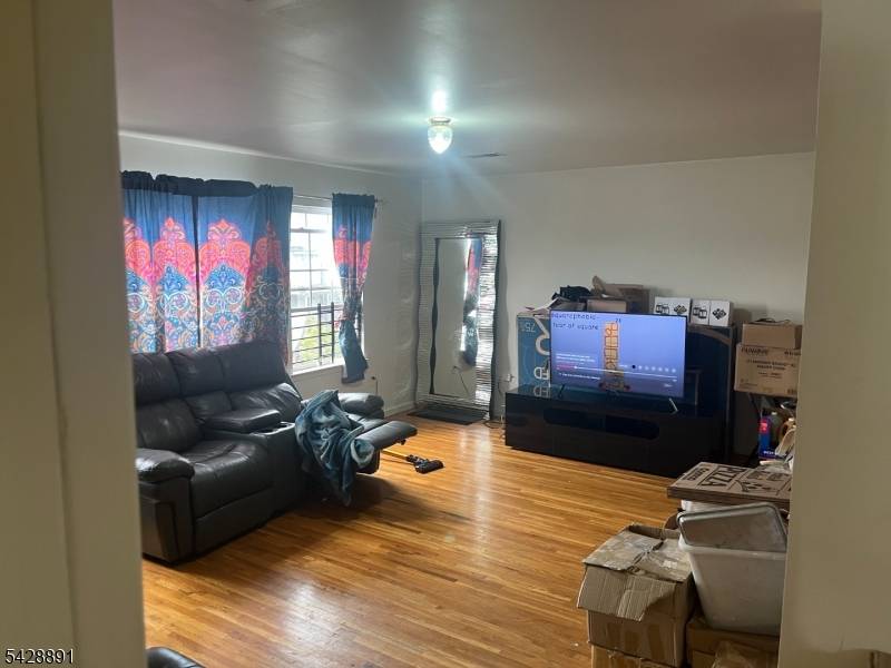 896-898 S 16Th St, Newark City, NJ 07108