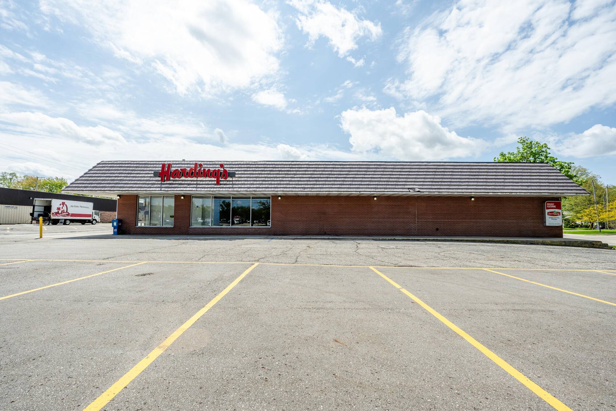 102 Park PL, Dowagiac City, MI 49047