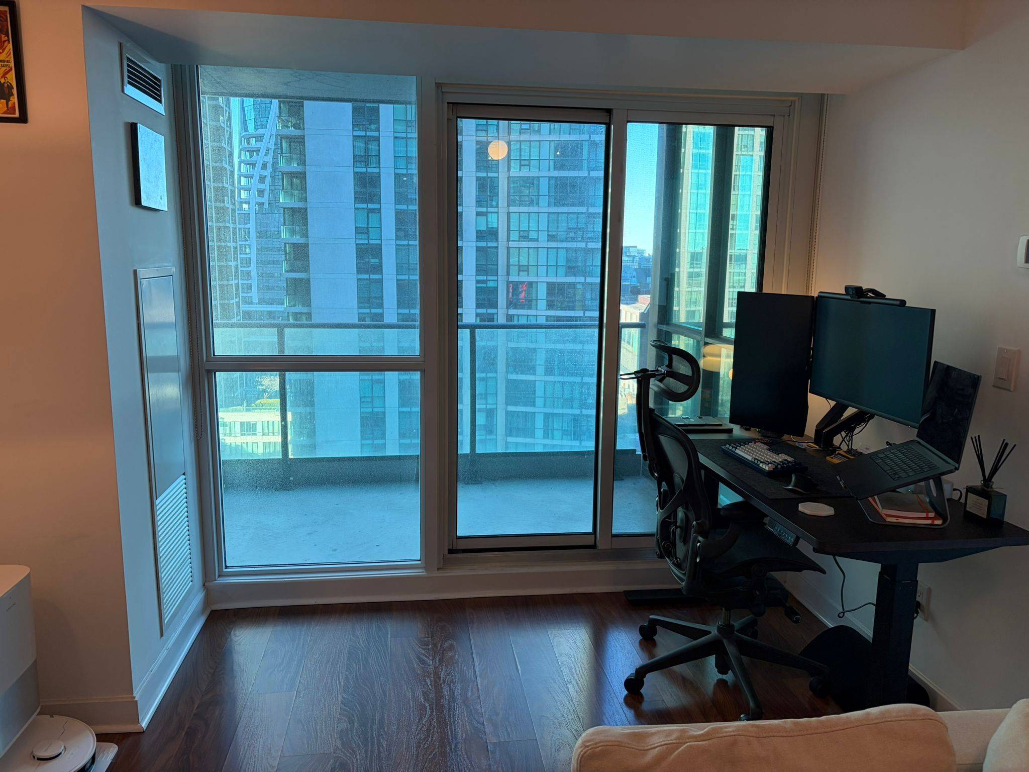 33 Bay ST #1307, Toronto C01, ON M5J 2Z3