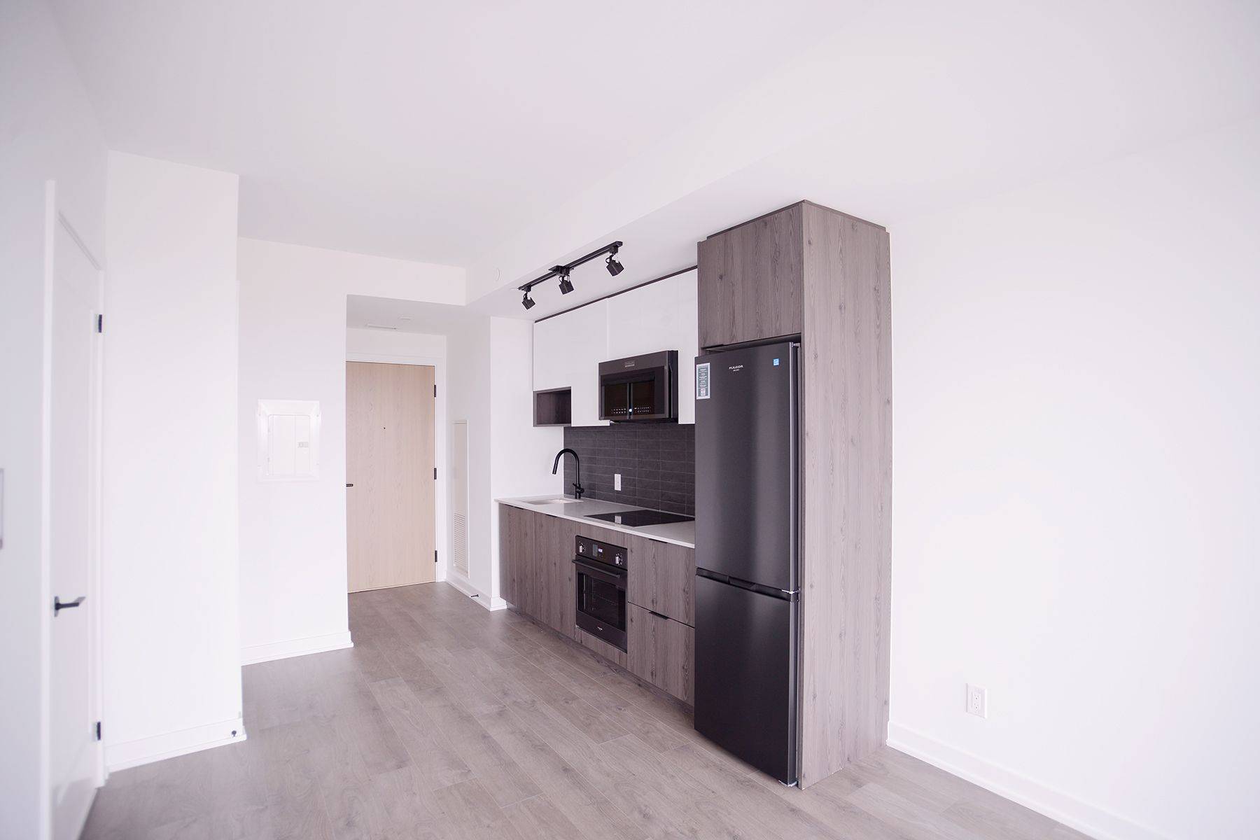 5 Defries ST #2611, Toronto C08, ON M5A 0W7