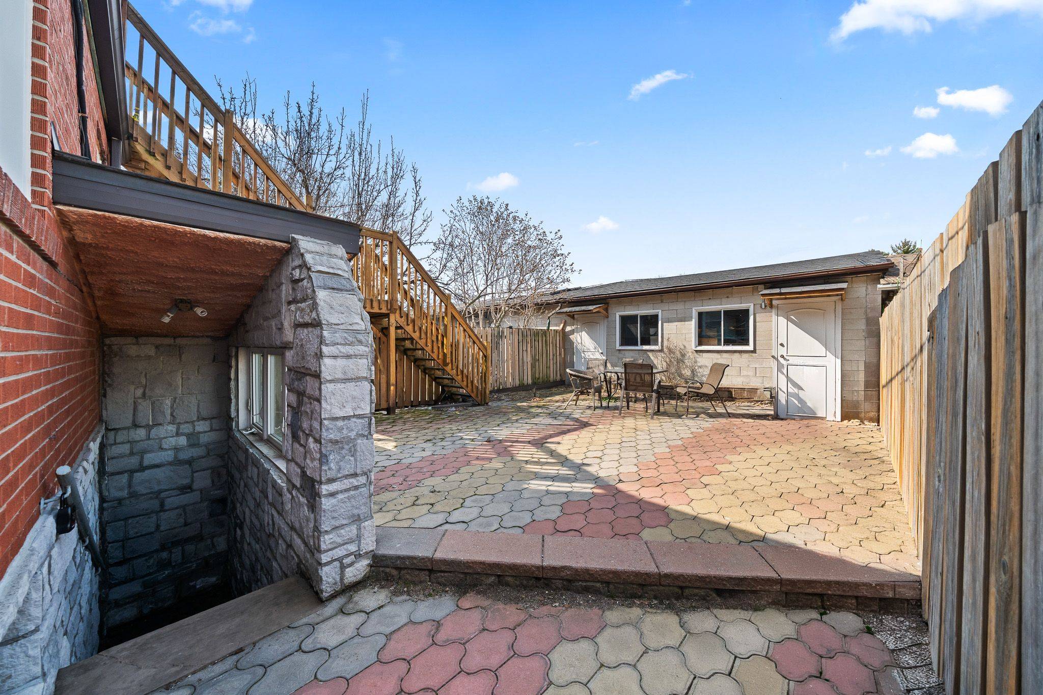 490 Brock AVE #4, Toronto C01, ON M6H 3N3