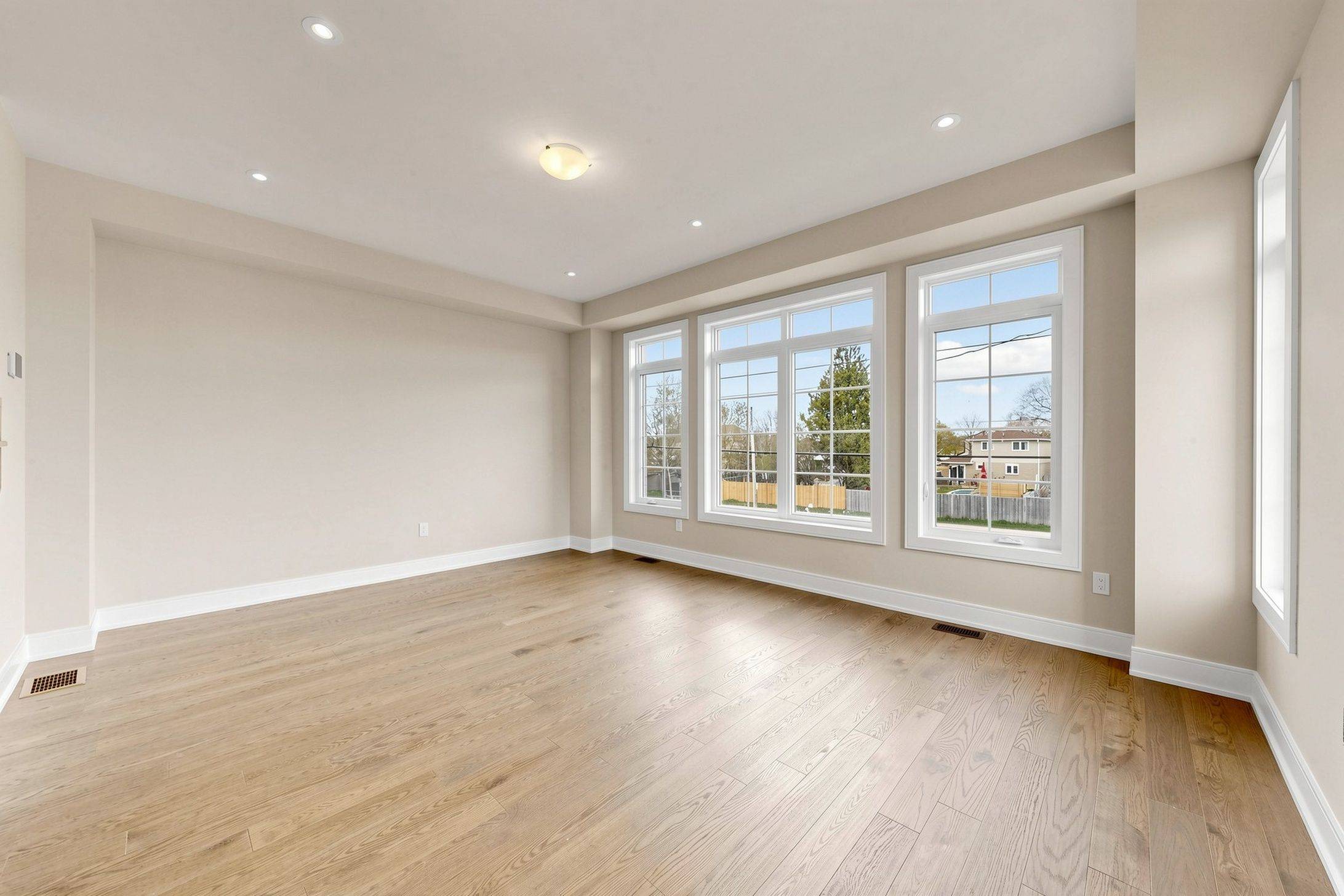 Lot 4 Wakely CRES, Clarington, ON L1E 2K3