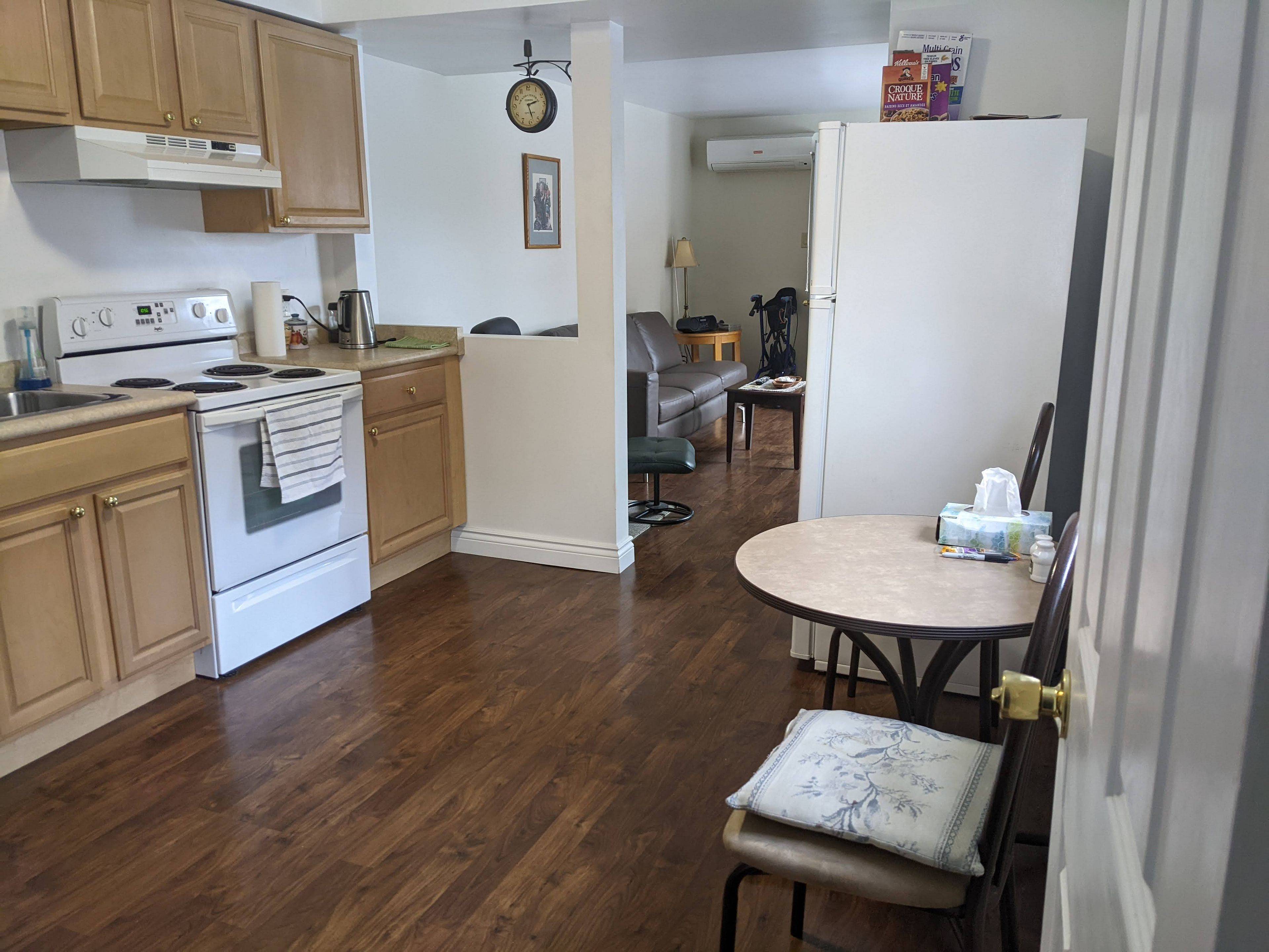 44 Lincoln ST #3, Ajax, ON L1S 6C9