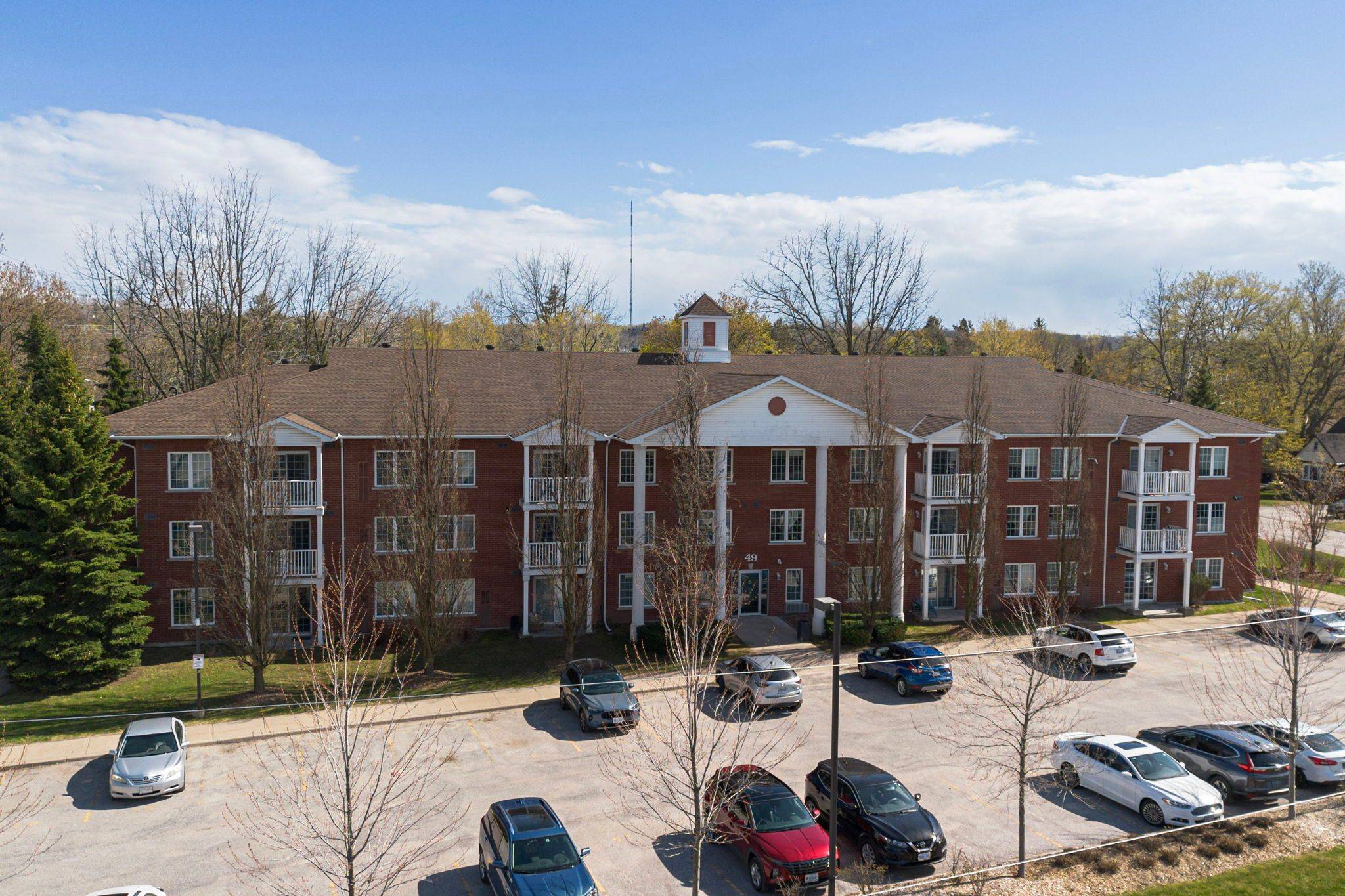 49 Jacob's TER #209, Barrie, ON L4N 0W4