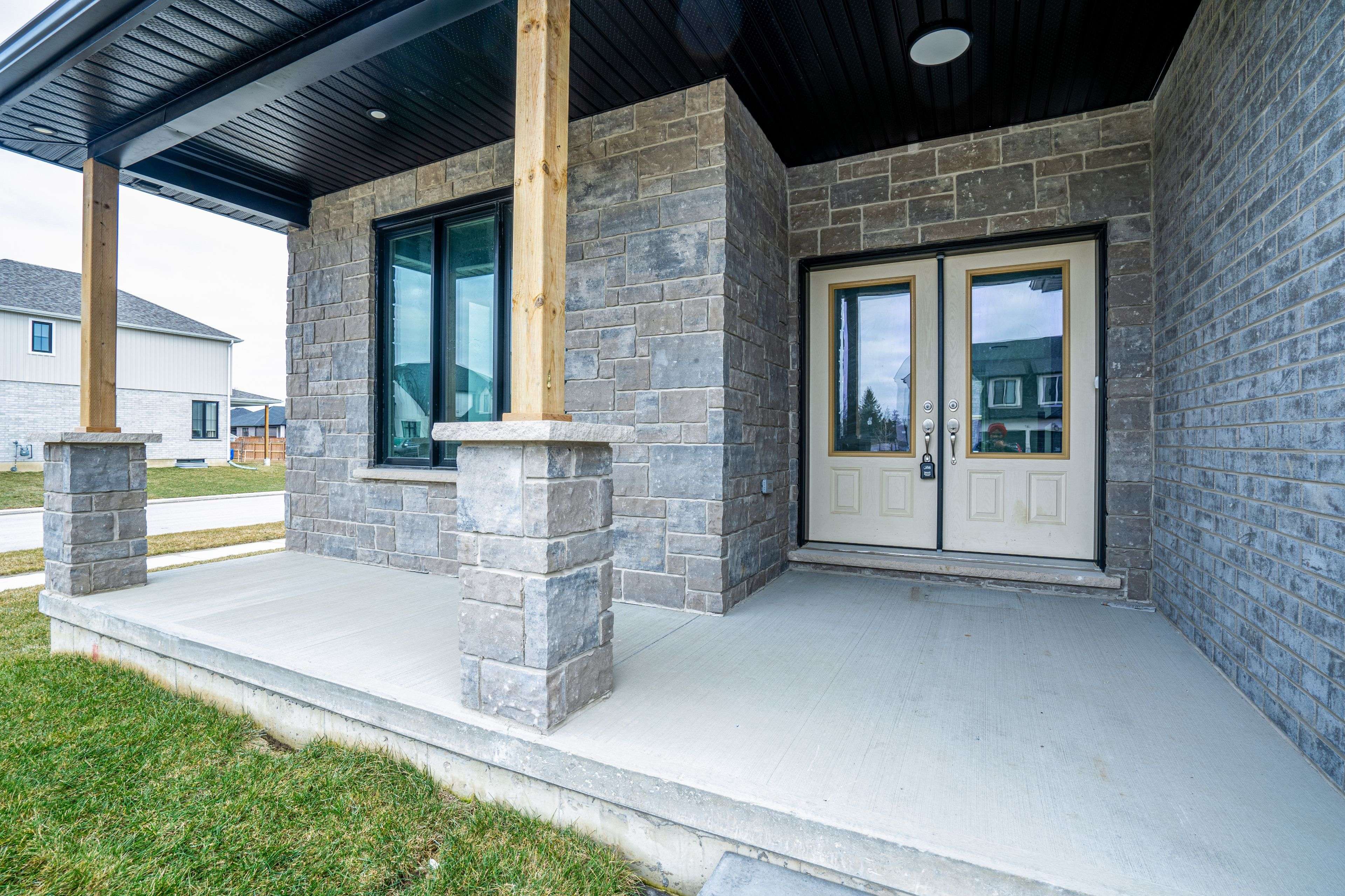 188 Foxborough PL, Thames Centre, ON N0M 2P0