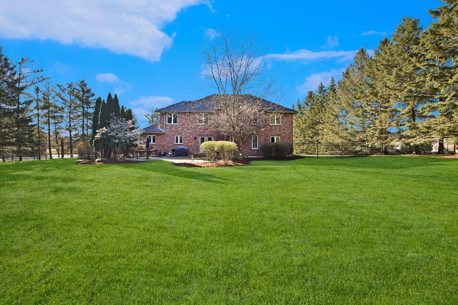 17 Bridle PATH, Puslinch, ON N0B 2J0
